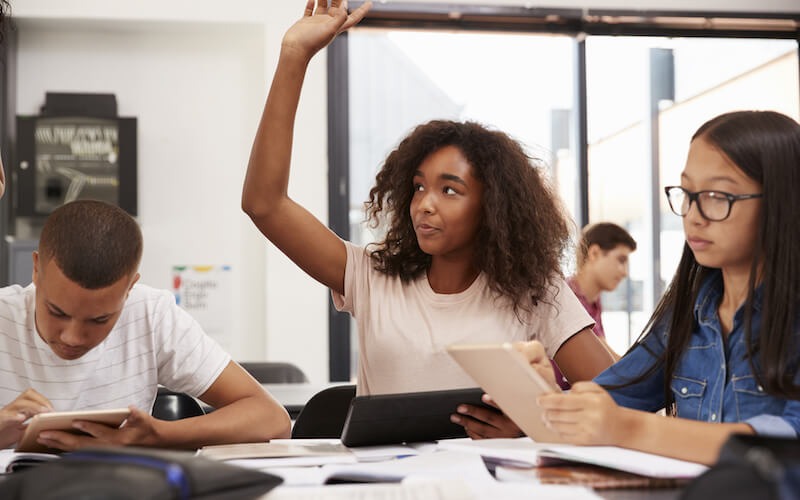 How Does Technology Help Students Learn