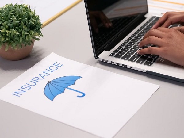 The Crucial Role of Insurance Companies: Safeguarding Your Peace of Mind  (图1)