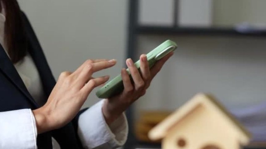 Unlocking the Future of Finance: Embracing the Online Savings Odyssey  (图1)