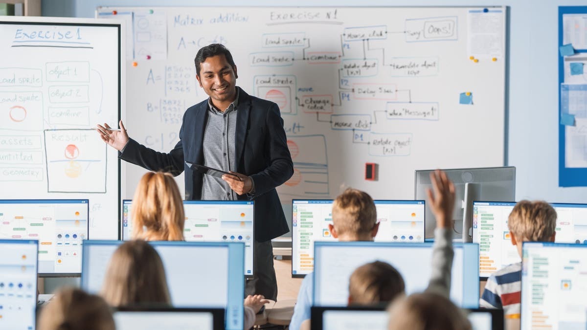 How Does Technology In The Classroom Benefit Students